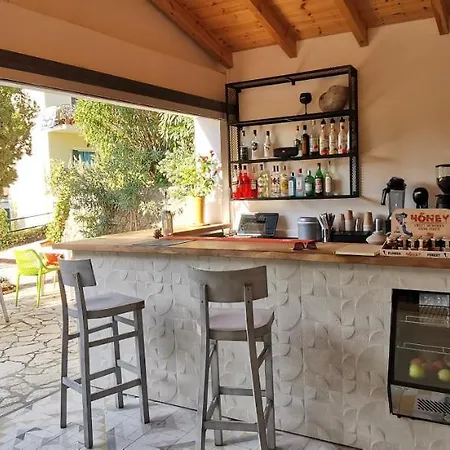 Gerekos Island アパート *