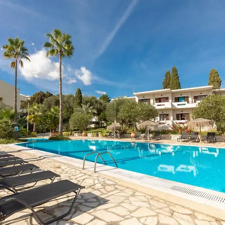 Gerekos Island アパート コントカリ