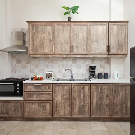 アパート Gerekos Island コントカリ